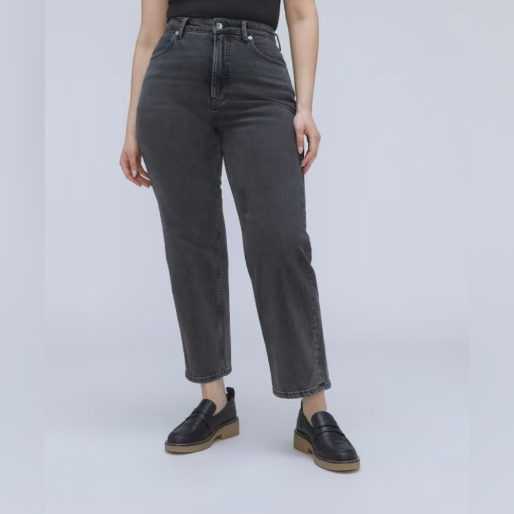 Everlane Curvy Way High Jean, size 30, 27.5” inseam, washed black